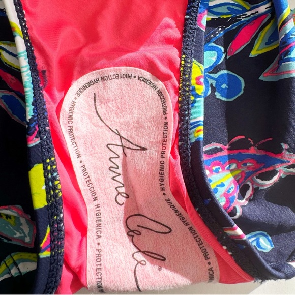 Ann Cole Twist Front Shirred Swimsuit Size 20W - Picture 13 of 16